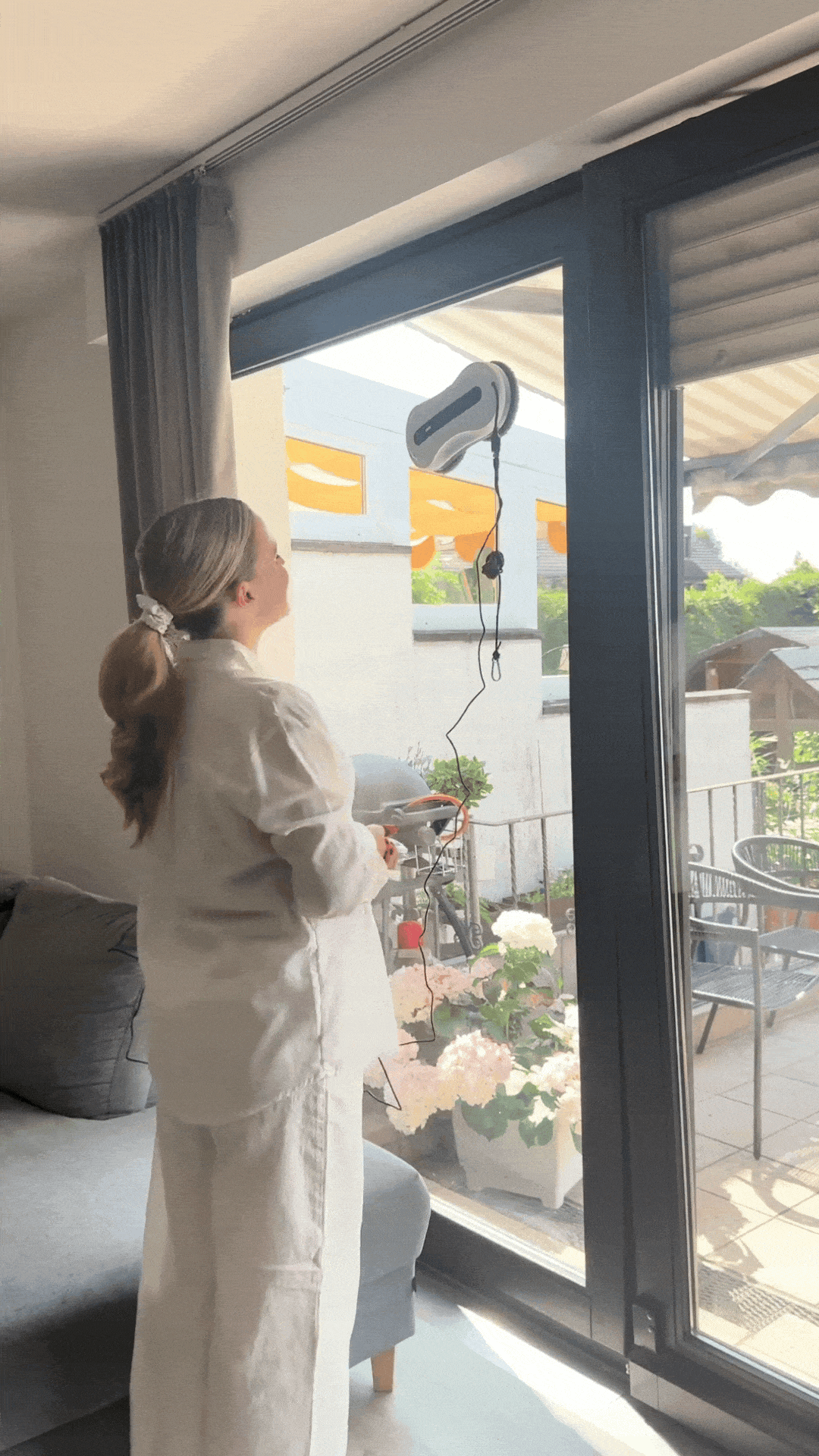 OVOX R8 GIFs_Vertical (3) (1)